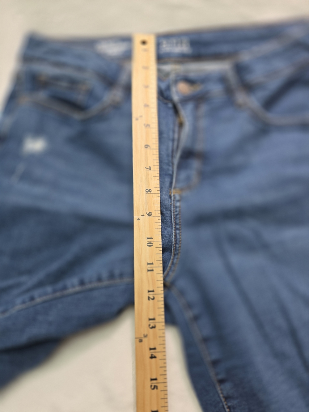 Womens ana Mid-Rise Denim Jean Bermuda Shorts - Picture 6 of 7